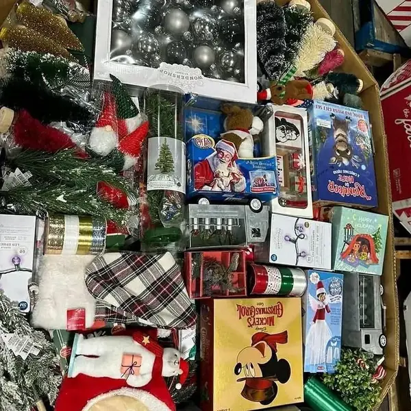 Christmas Mixed Pallet