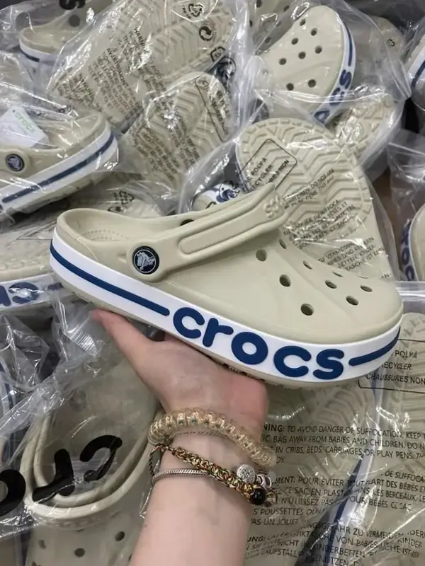 Crocs Pallet