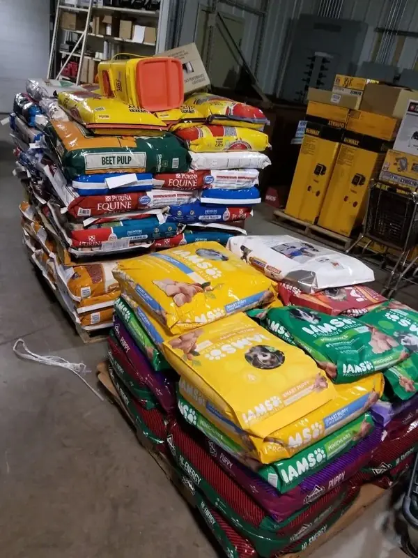 Pet Food Pallet
