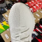 Yeezy Boost 350 v2 Pallets - Image 7