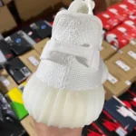 Yeezy Boost 350 v2 Pallets - Image 4