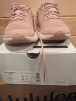 Lululemon shoes - Image 3
