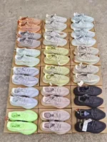 Yeezy sneakers pallets - Image 2